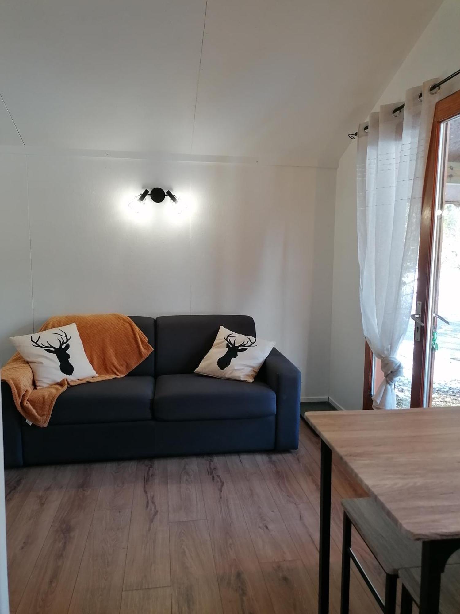 Camping Le Trejeux - Petit Chalet Thones Ngoại thất bức ảnh
